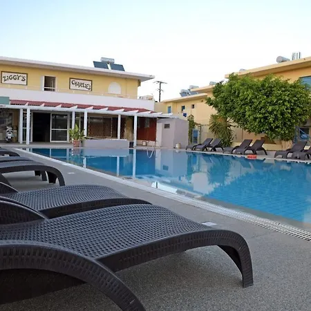 Апартаменти Falirala