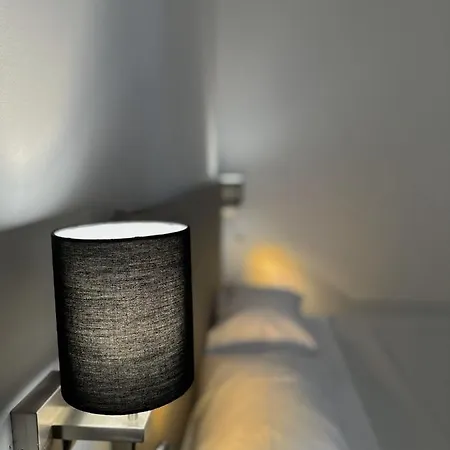 Falirala アパート *