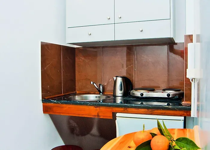 Falirala * Φαληράκι