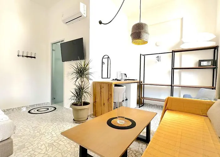 Falirala Daire Faliraki