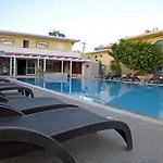 Lägenhet Falirala